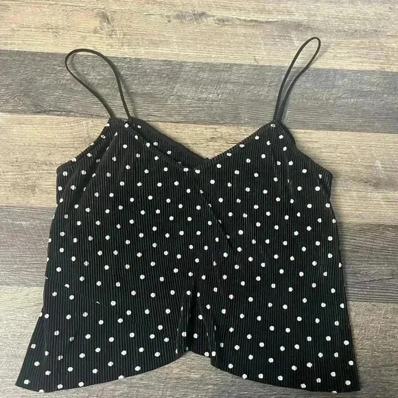 Kendall and Kylie size Medium black and white top - Picture 1 of 5